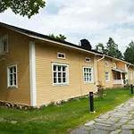 Ahlstroem Ruukki Noormarkku Otel 3*