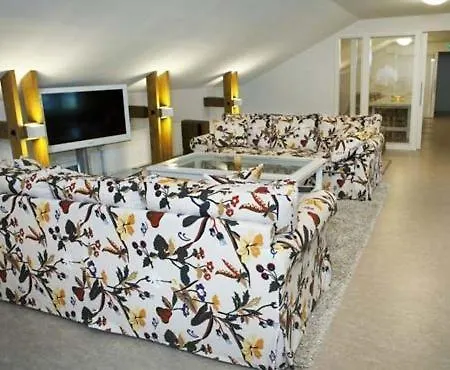 Ahlstromin Ruukki 3*