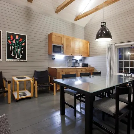 阿尔斯特罗敏罗奇诺尔马库酒店 3* 波里