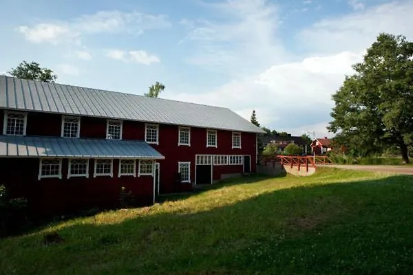 Ahlstromin Ruukki 3*