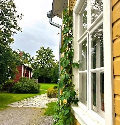 Ahlstromin Ruukki 3*