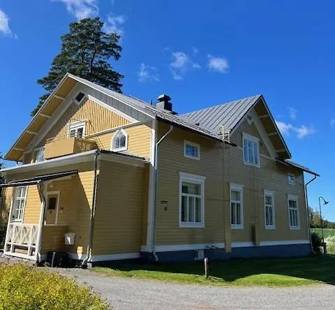 Ahlstromin Ruukki فندق بوري