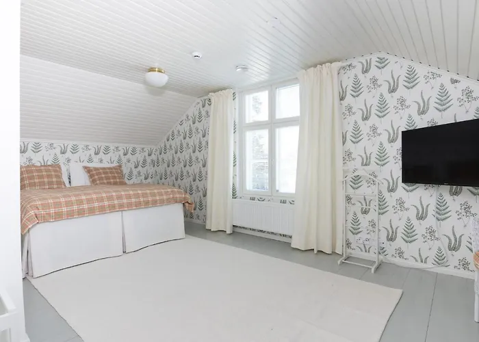 Ahlstromin Ruukki 3*