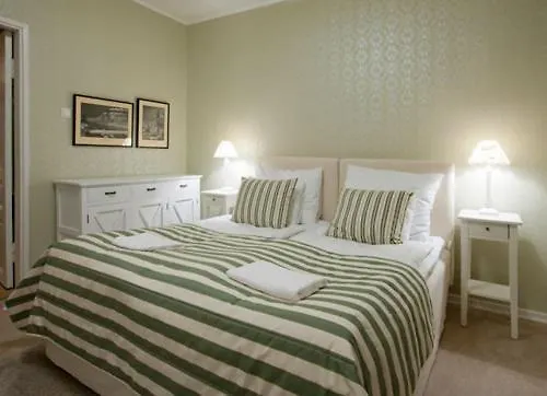 Ahlstromin Ruukki 3*